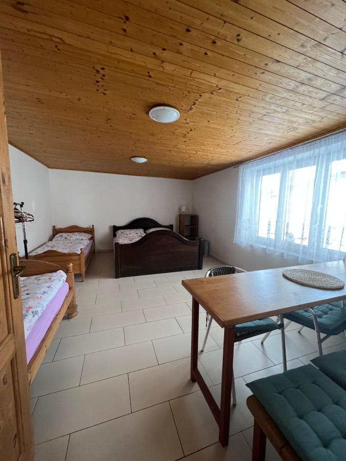 Ubytovani U Tri Slunicek Stankov Stankov  Екстер'єр фото