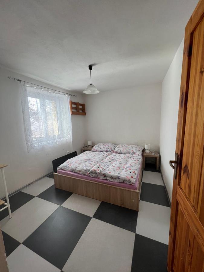 Ubytovani U Tri Slunicek Stankov Stankov  Екстер'єр фото